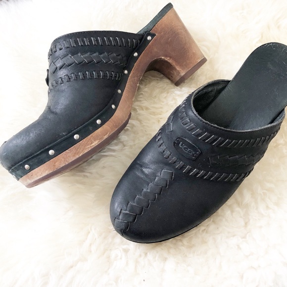 ugg wooden clogs